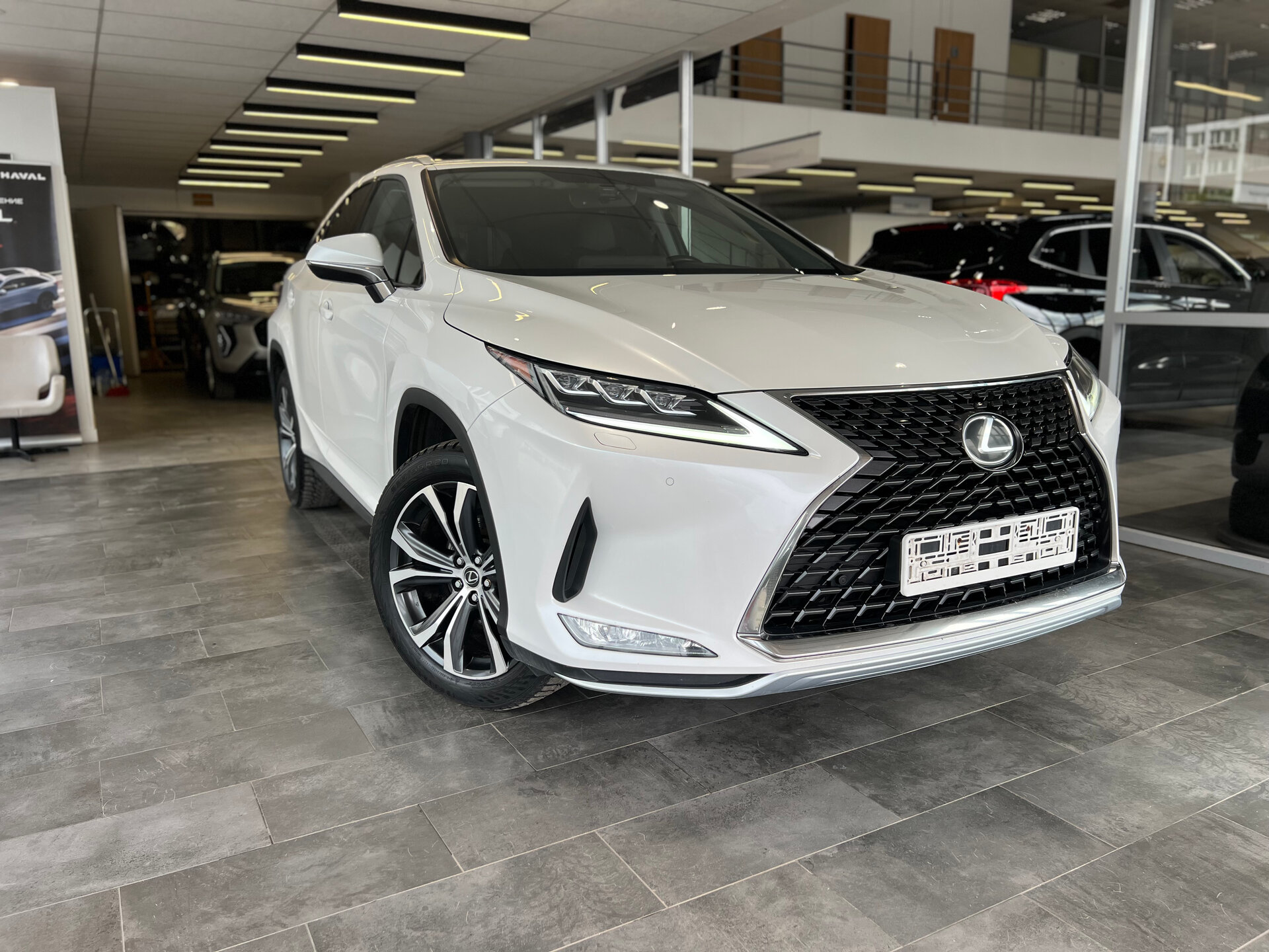 Lexus RX 300 2.0 AT (238 л.с.) 4WD, 2021