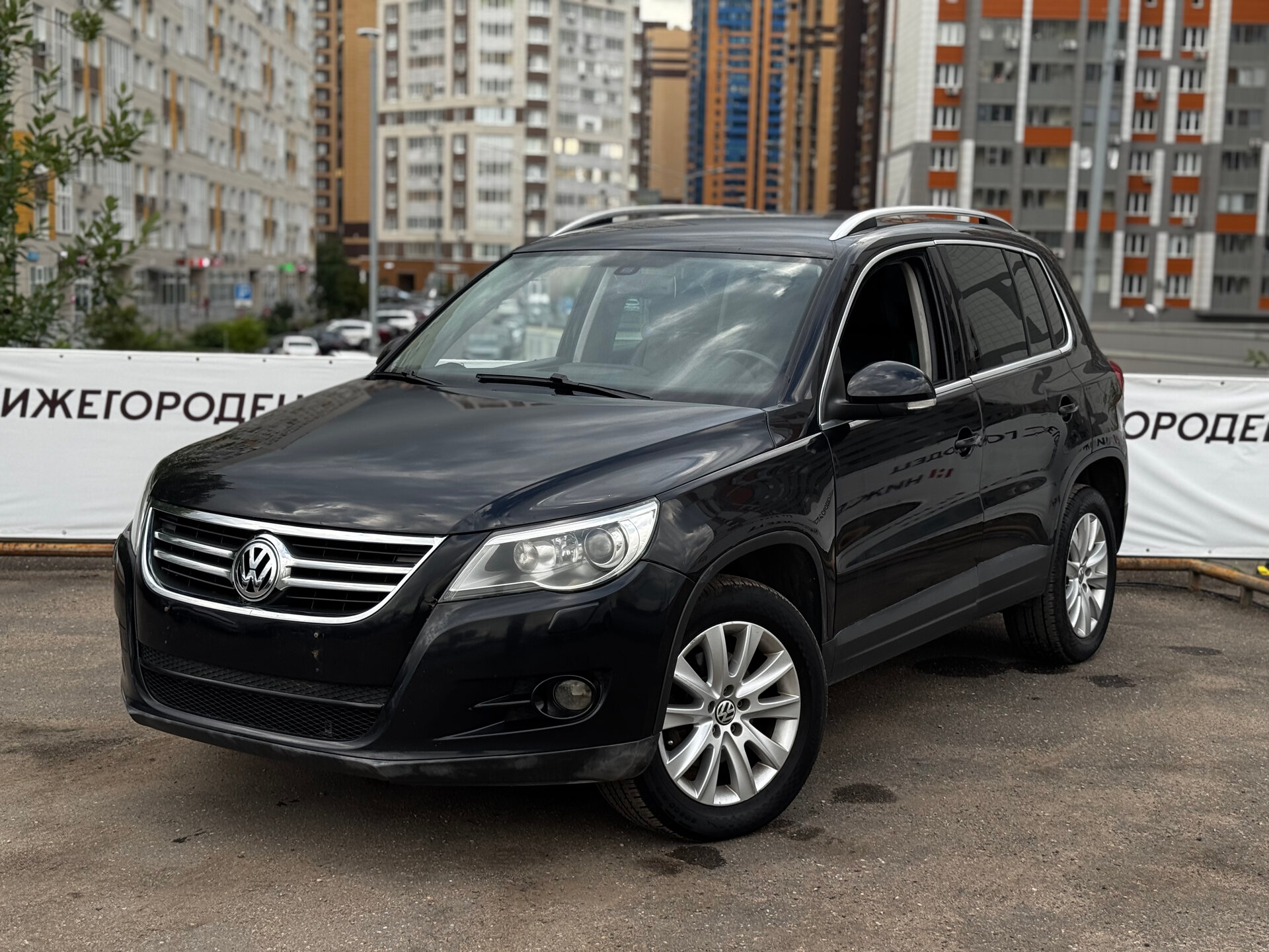 Volkswagen Tiguan 2.0d AT (140 л.с.) 4WD, 2010
