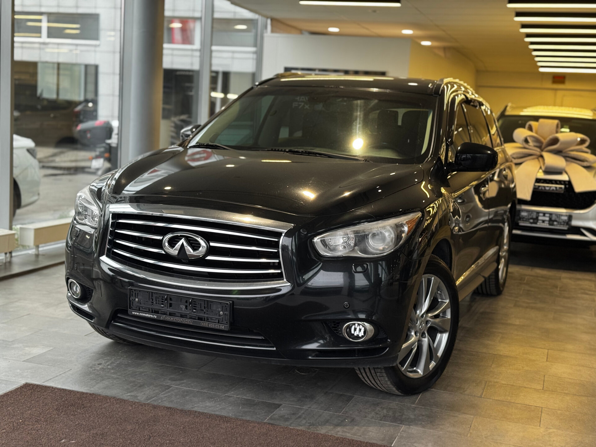 Infiniti JX JX35 3.5 CVT (265 л.с.) 4WD, 2013