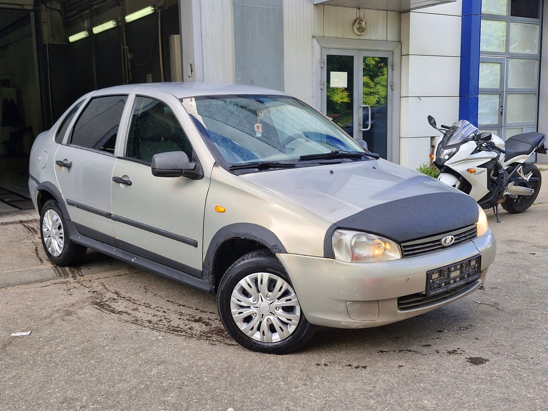Lada (Ваз) Kalina 1.6 MT (81 л.с.), 2006