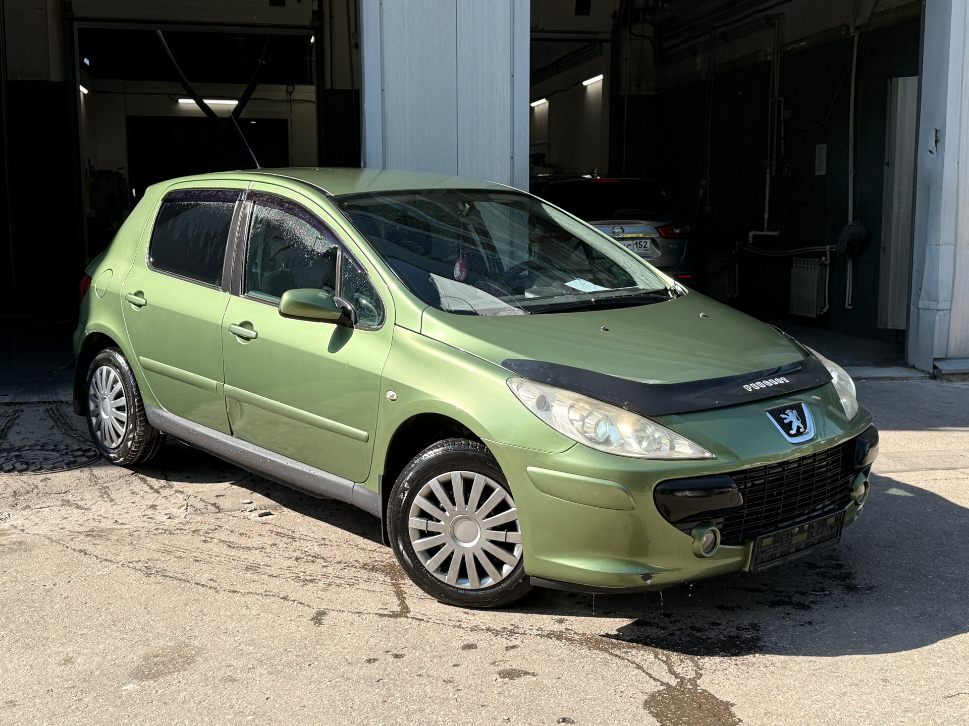Peugeot 307 2.0 AT (140 л.с.), 2005