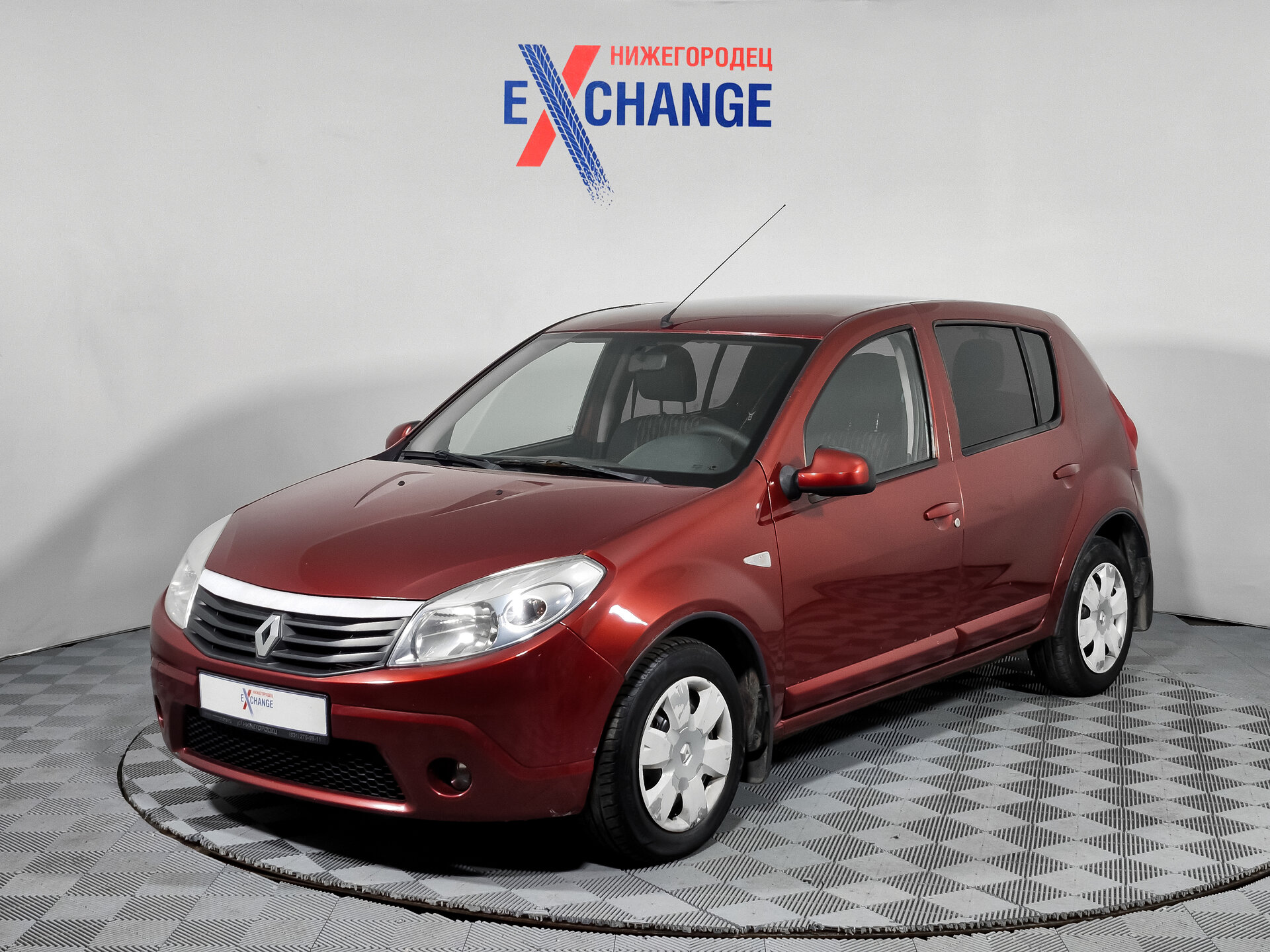 Renault Sandero 1.6 AT (103 л.с.), 2011 — купить в Нижнем Новгороде