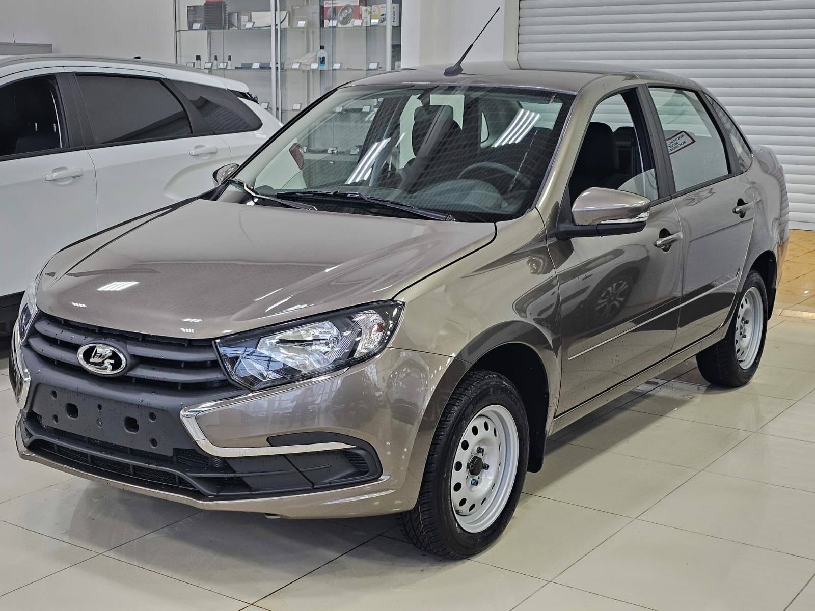 Lada (Ваз) Granta 1.6 MT (90 л.с.), 2026