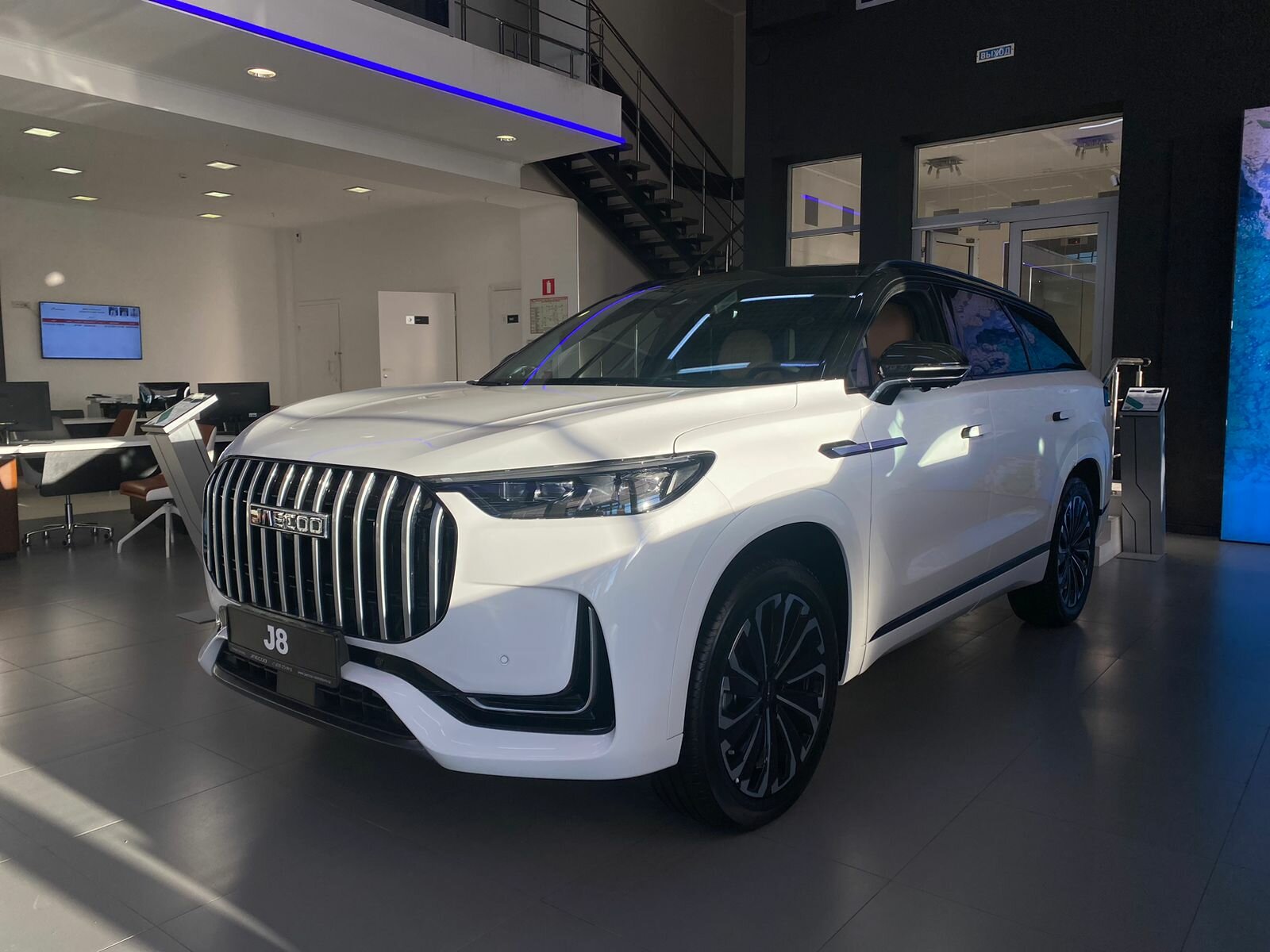 Jaecoo J8 2.0 AMT (249 л.с.) 4WD, 2025