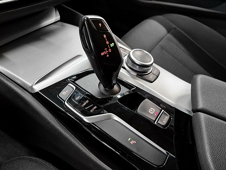 BMW 5 серии 520d xDrive 2.0d AT (190 л.с.) 4WD, 2019 — купить в Нижнем Новгороде