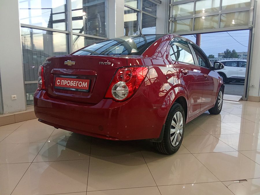Chevrolet Aveo 1.6 MT (115 л.с.), 2015