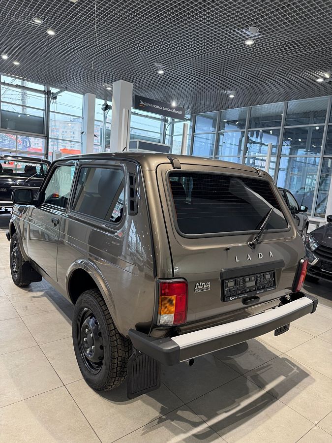 Lada (Ваз) Niva Legend 1.7 MT (83 л.с.) 4WD, 2026 Lada (Ваз) Niva Legend 1.7 MT (83 л.с.) 4WD, 2026