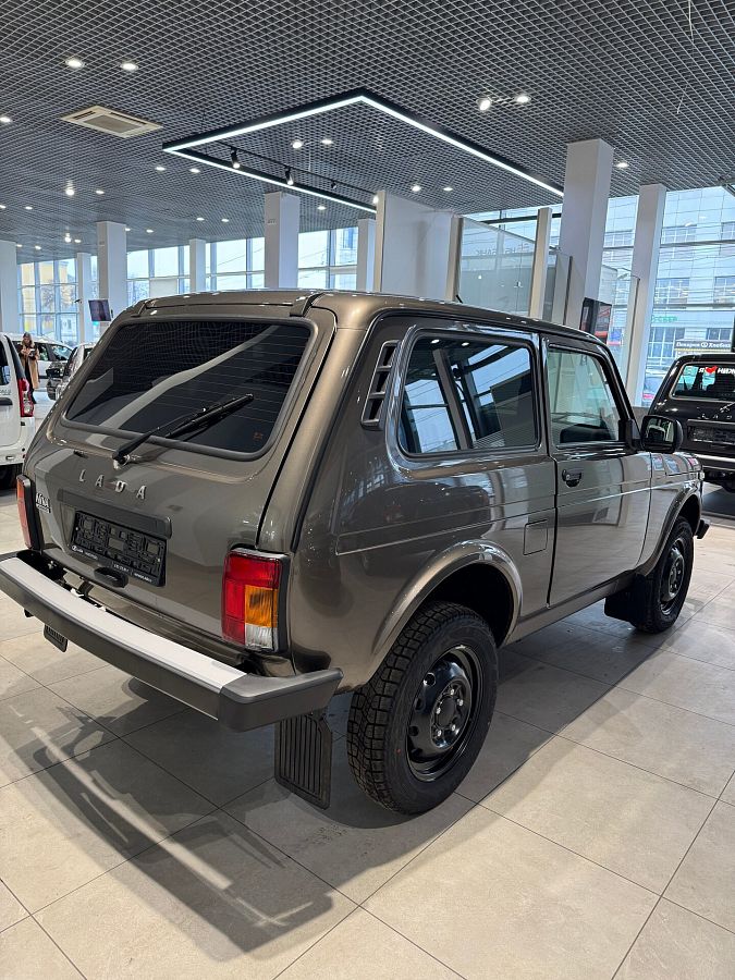 Lada (Ваз) Niva Legend 1.7 MT (83 л.с.) 4WD, 2026 Lada (Ваз) Niva Legend 1.7 MT (83 л.с.) 4WD, 2026