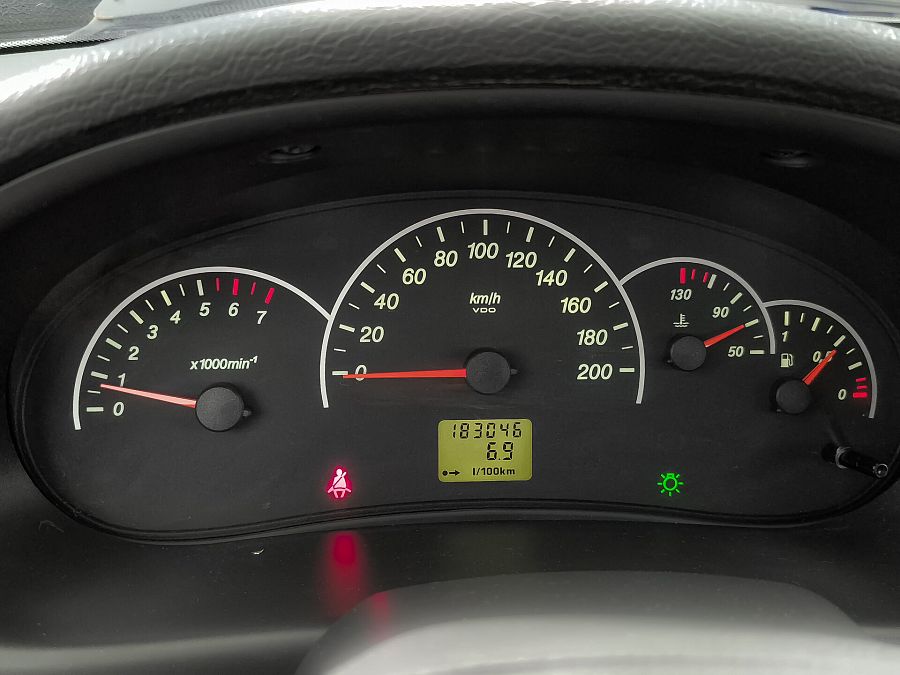 Lada (Ваз) Priora 1.6 MT (98 л.с.), 2012 Lada (Ваз) Priora 1.6 MT (98 л.с.), 2012