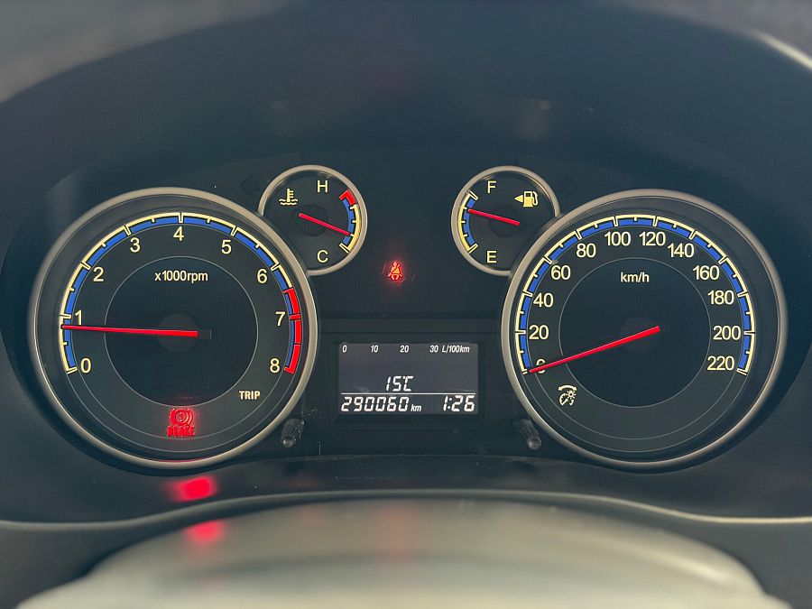 Suzuki SX4 1.6 MT (112 л.с.), 2013 Suzuki SX4 1.6 MT (112 л.с.), 2013