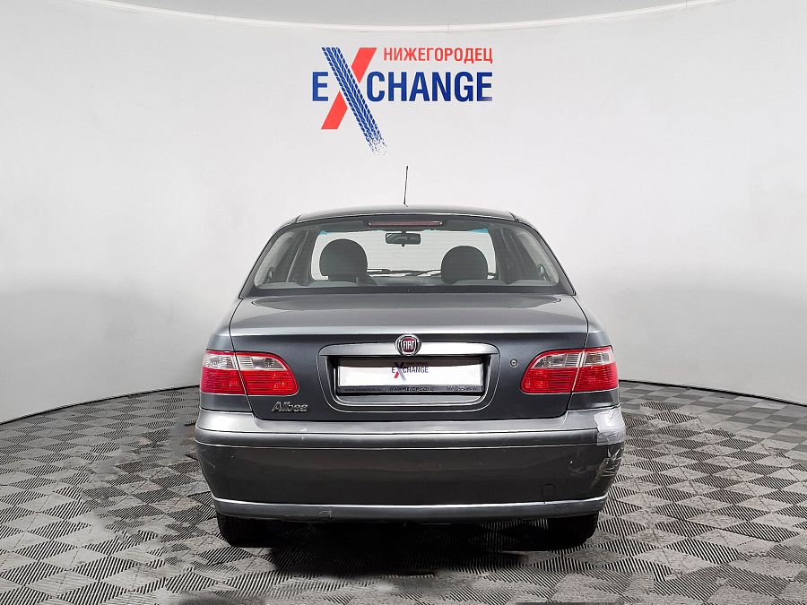 Fiat Albea 1.4 MT (77 л.с.), 2010 Fiat Albea 1.4 MT (77 л.с.), 2010