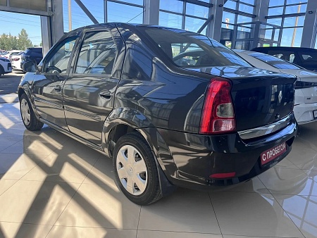 Renault Logan 1.6 MT (84 л.с.), 2010