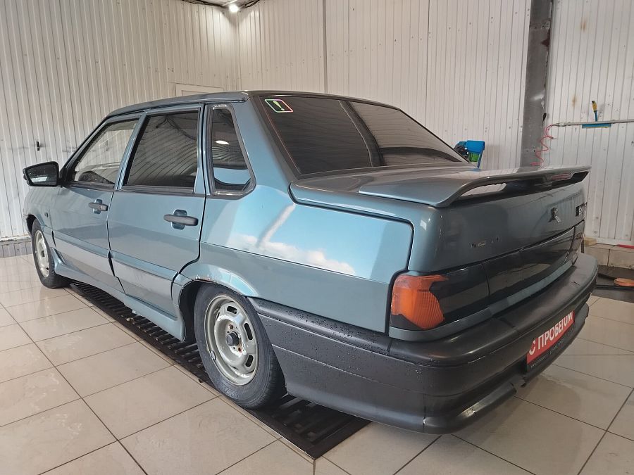 Lada (Ваз) 2115 1.5 MT (76 л.с.), 2001