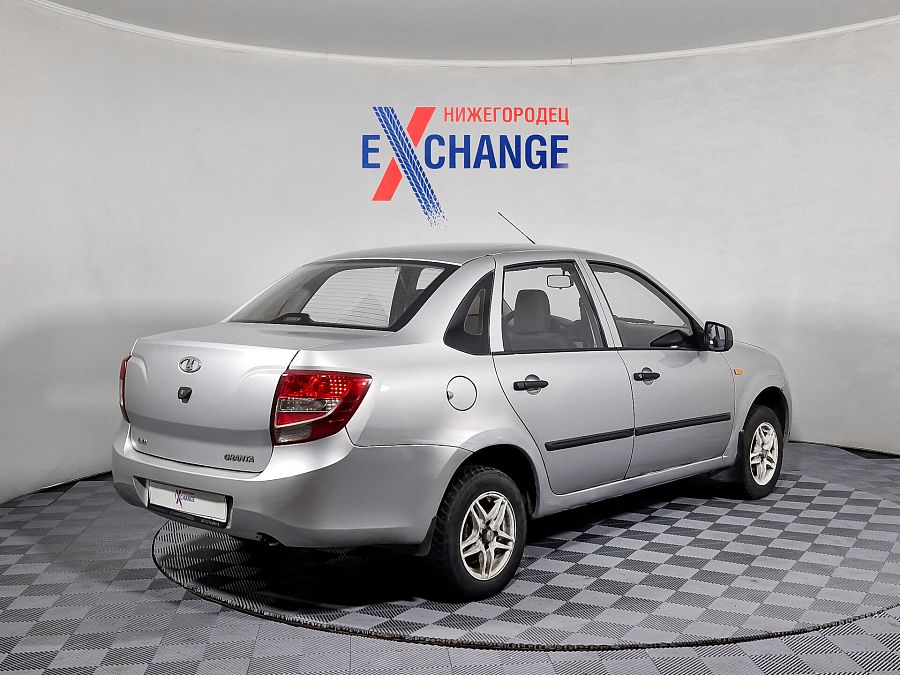 Lada (Ваз) Granta 1.6 MT (82 л.с.), 2013
