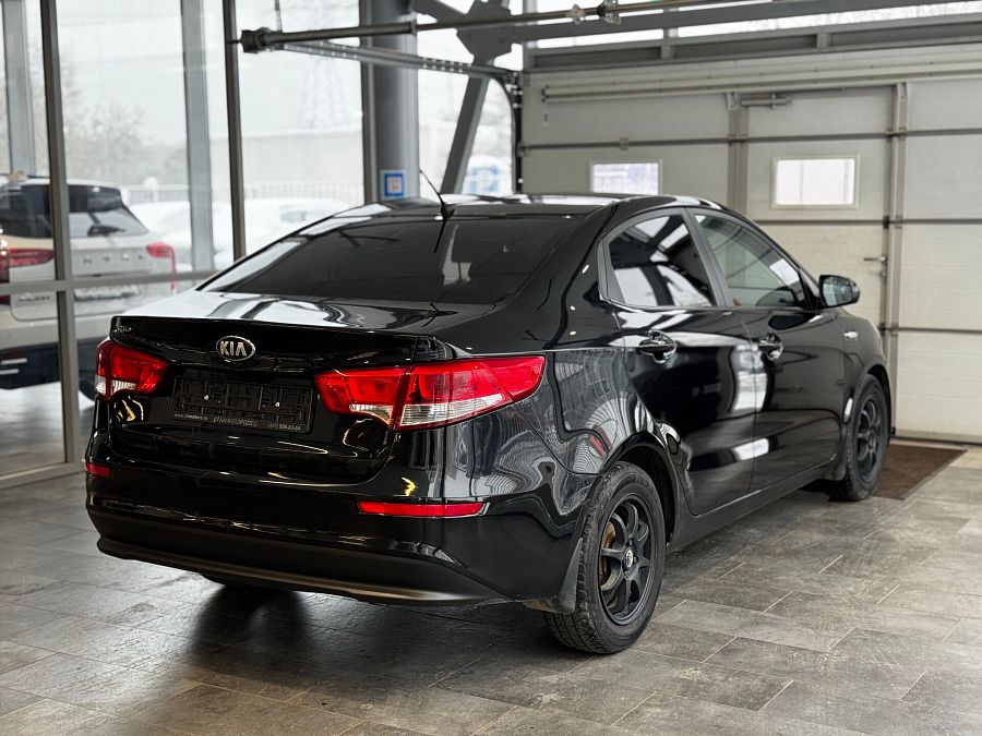 Kia Rio 1.6 MT (123 л.с.), 2016