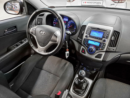 Hyundai i30 1.6 MT (126 л.с.), 2011 Hyundai i30 1.6 MT (126 л.с.), 2011 — купить в Нижнем Новгороде