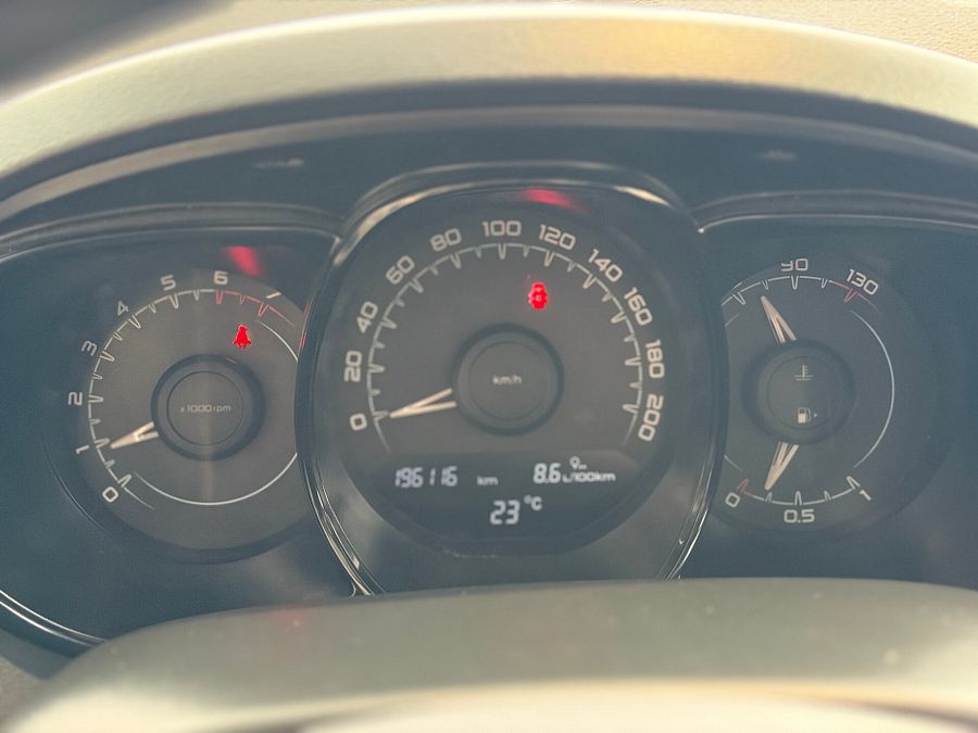 Lada (Ваз) Vesta 1.6 MT (106 л.с.), 2016