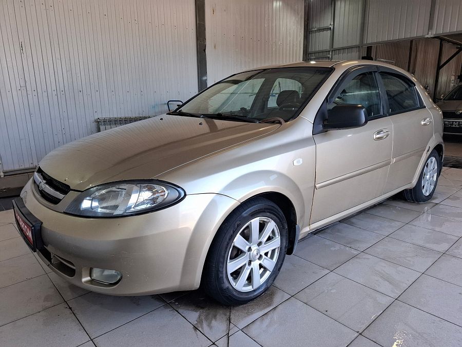 Chevrolet Lacetti 1.4 MT (94 л.с.), 2010