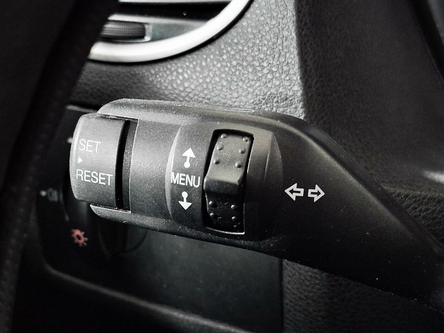 Ford Focus 1.6 MT (100 л.с.), 2007