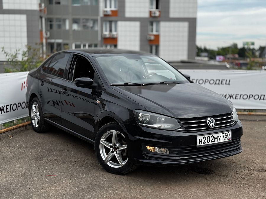 Volkswagen Polo 1.6 MT (105 л.с.), 2015