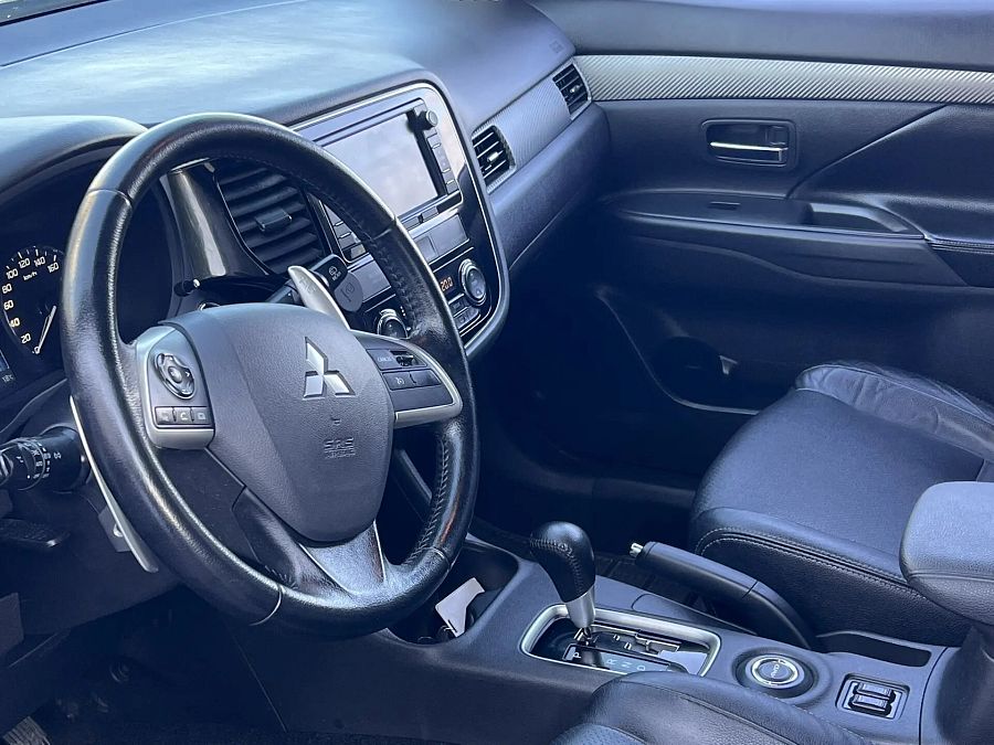 Mitsubishi Outlander 2.4 CVT (167 л.с.) 4WD, 2013 Mitsubishi Outlander 2.4 CVT (167 л.с.) 4WD, 2013