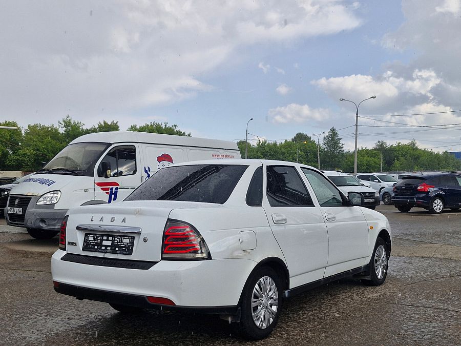 Lada (Ваз) Priora 1.6 MT (106 л.с.), 2017