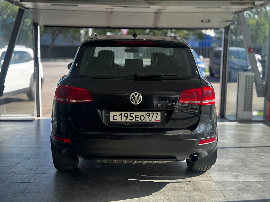 Volkswagen Touareg 3.6 AT (249 л.с.) 4WD, 2013