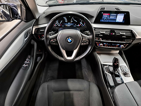 BMW 5 серии 520d xDrive 2.0d AT (190 л.с.) 4WD, 2019 — купить в Нижнем Новгороде