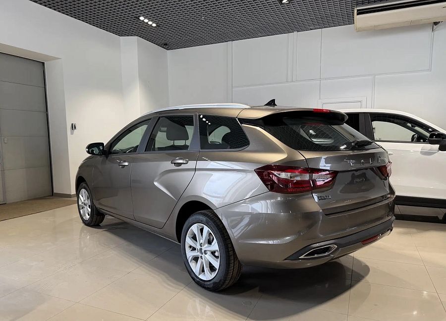 Lada (Ваз) Vesta SW 1.6 MT (106 л.с.), 2026