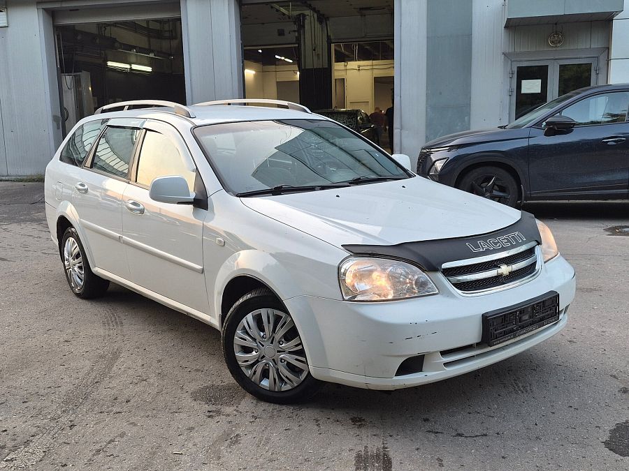 Chevrolet Lacetti 1.6 MT (109 л.с.), 2010