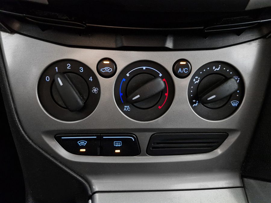 Ford Focus 1.6 AMT (125 л.с.), 2012