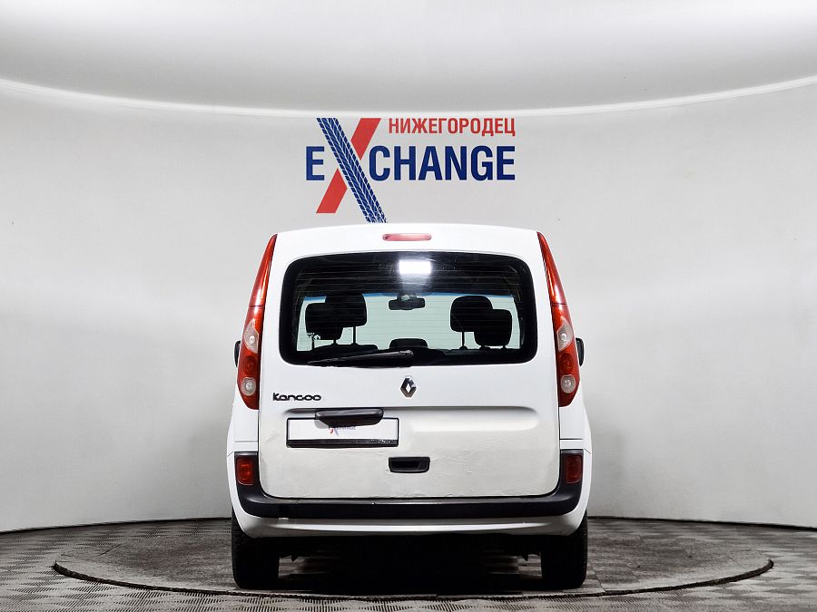 Renault Kangoo 1.6 MT (84 л.с.), 2012