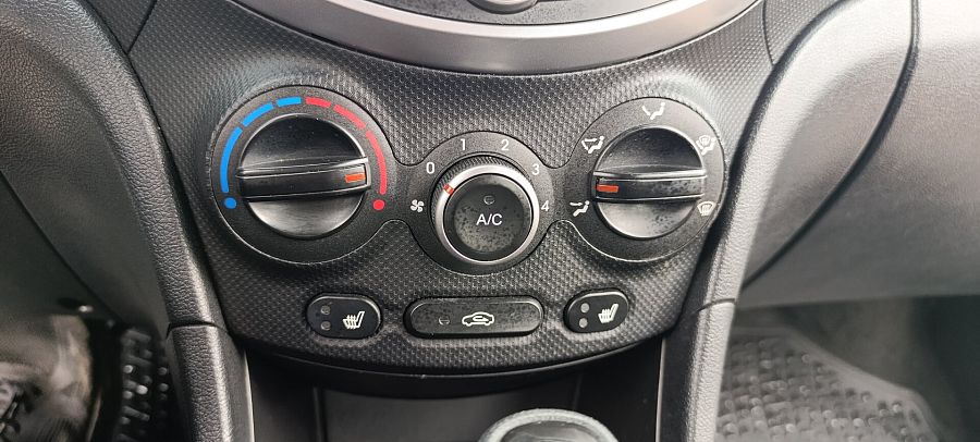 Hyundai Solaris 1.6 AT (123 л.с.), 2015