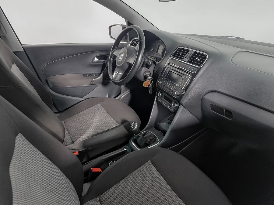 Volkswagen Polo 1.6 MT (85 л.с.), 2014