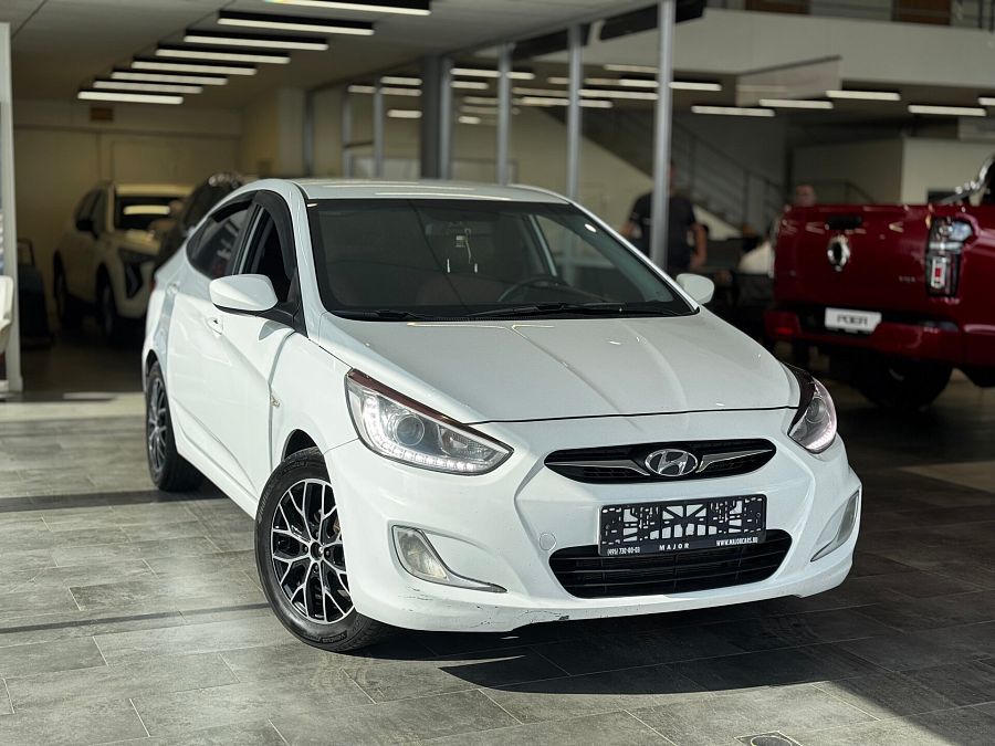 Hyundai Solaris 1.6 AT (123 л.с.), 2013 Hyundai Solaris 1.6 AT (123 л.с.), 2013