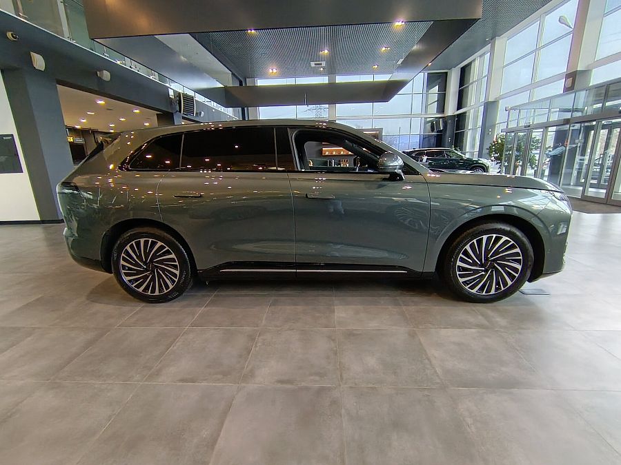 Exeed Exlantix ET 1.5hyb AT (469 л.с.) 4WD, 2026