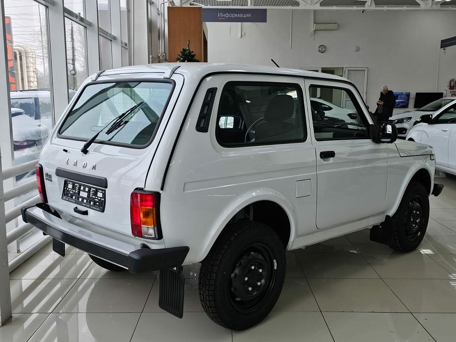 Lada (Ваз) Niva Legend 1.7 MT (83 л.с.) 4WD, 2026 Lada (Ваз) Niva Legend 1.7 MT (83 л.с.) 4WD, 2026