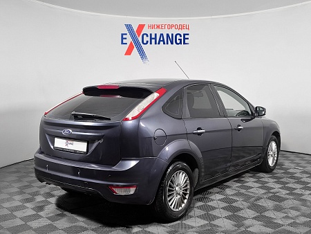 Ford Focus 1.6 AT (100 л.с.), 2010