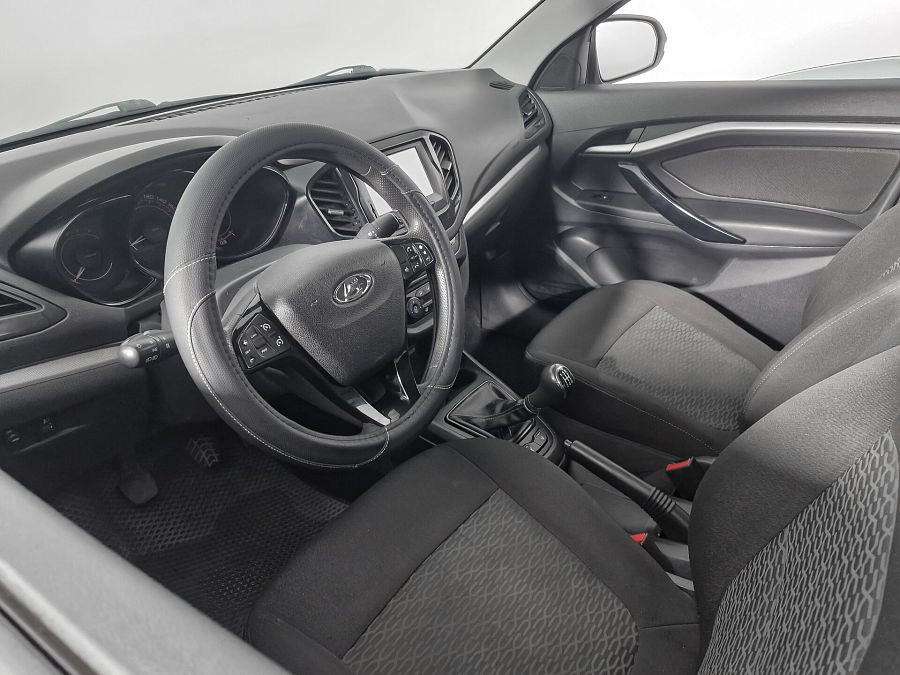 Lada (Ваз) Vesta 1.6 MT (106 л.с.), 2017