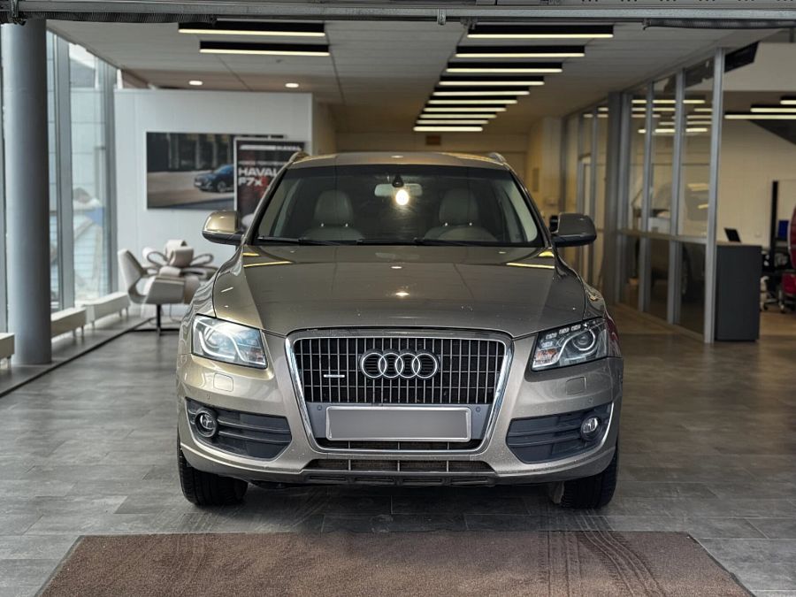 Audi Q5 2.0 AMT (211 л.с.) 4WD, 2011