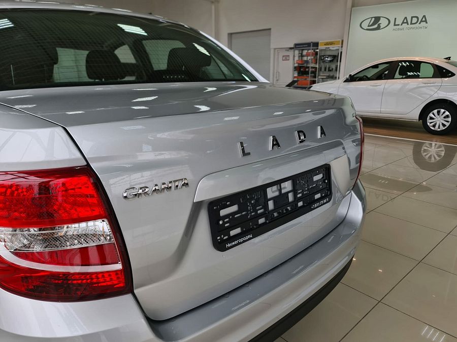 Lada (Ваз) Granta 1.6 MT (90 л.с.), 2026 Lada (Ваз) Granta 1.6 MT (90 л.с.), 2026