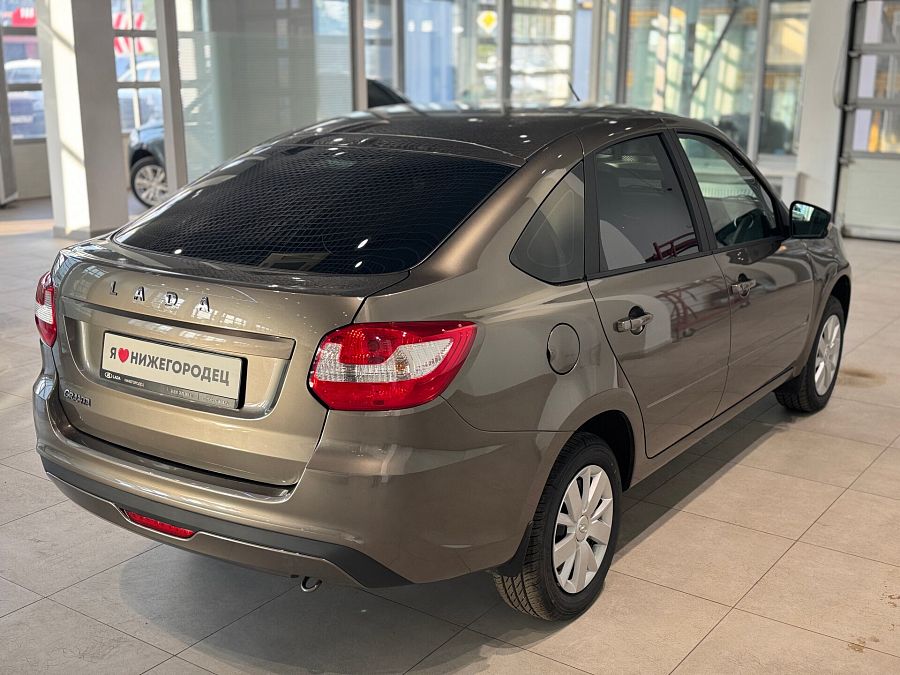 Lada (Ваз) Granta 1.6 MT (90 л.с.), 2026 Lada (Ваз) Granta 1.6 MT (90 л.с.), 2026