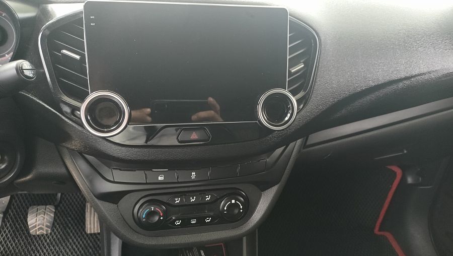 Lada (Ваз) Vesta 1.6 MT (106 л.с.), 2018 Lada (Ваз) Vesta 1.6 MT (106 л.с.), 2018