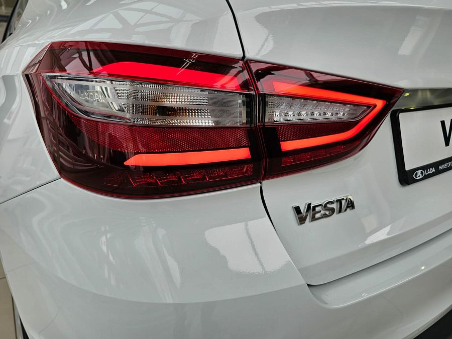 Lada (Ваз) Vesta 1.6 CVT (106 л.с.), 2026
