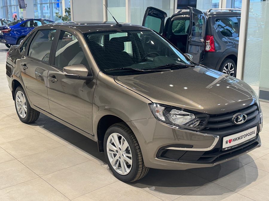 Lada (Ваз) Granta 1.6 MT (90 л.с.), 2026 Lada (Ваз) Granta 1.6 MT (90 л.с.), 2026
