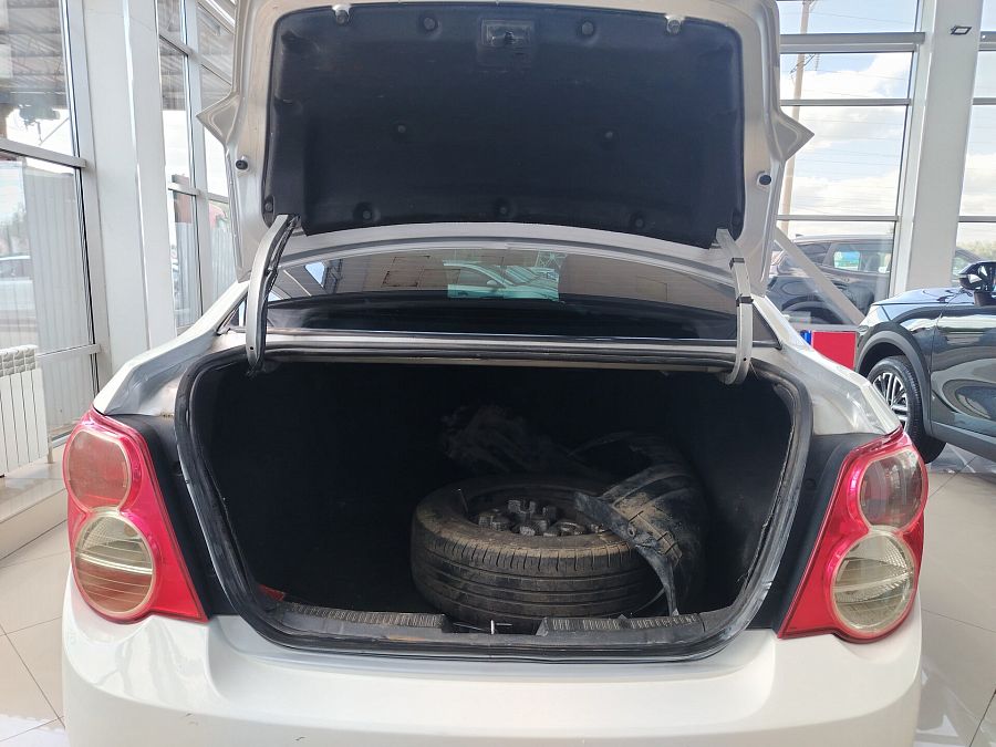 Chevrolet Aveo 1.6 MT (115 л.с.), 2014