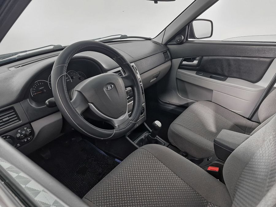 Lada (Ваз) Priora 1.6 MT (98 л.с.), 2013