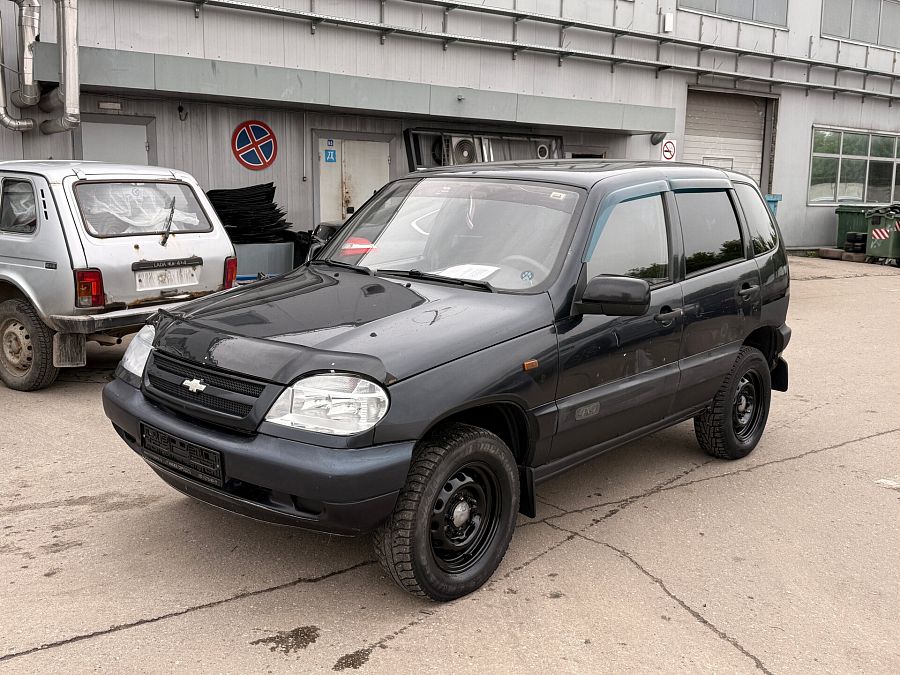 Chevrolet Niva 1.7 MT (80 л.с.) 4WD, 2009 Chevrolet Niva 1.7 MT (80 л.с.) 4WD, 2009