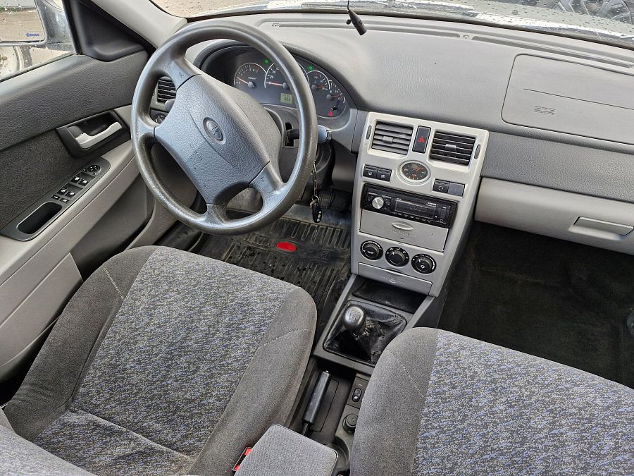 Lada (Ваз) Priora 1.6 MT (98 л.с.), 2009 Lada (Ваз) Priora 1.6 MT (98 л.с.), 2009