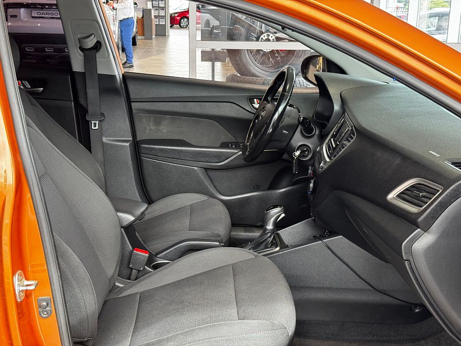 Hyundai Solaris 1.6 AT (123 л.с.), 2017 Hyundai Solaris 1.6 AT (123 л.с.), 2017